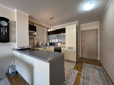 Stan 68 m², centar Makarske, pogled na more - 17