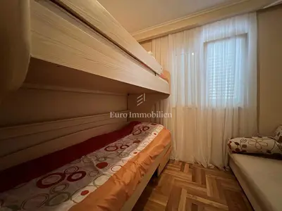 Stan 68 m², centar Makarske, pogled na more - 14
