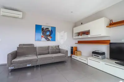 Haus zum Kauf in Centar, 250 m² - 7