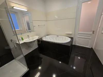 Kopie von Rijeka Zentrum, herrschaftliche Wohnung 145 m², 2 Balkone! - 16