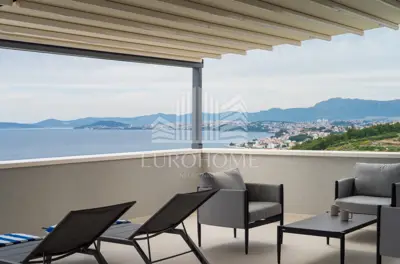 Split, Podstrana, urbane Villa mit Pool, Meerblick - 8