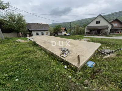 GORSKI KOTAR, SEVERIN NA KUPI - građevinsko zemljište 464 m², započeta