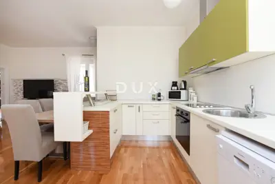 Apartment 68 m², Kolovare - 100 m from the sea and beach - 18