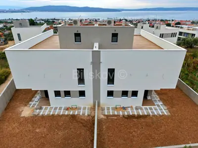 Vila 251 m², Kaštel Sućurac - pogled na more