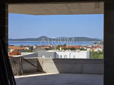 Stan 143 m², Vodice - 3 spavaće sobe i 3 kupaonice