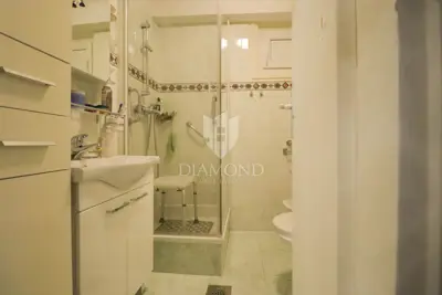 Apartment 141 m², Donji grad - 4 rooms and parking - 11