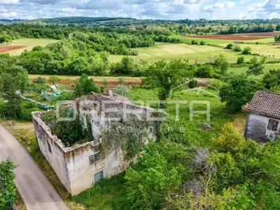 Old house 150 m², Vižinada - investment for a tourist project - 6