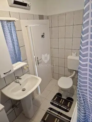Apartment 43 m², Rovinj - 25 m from the sea, 2nd floor - 7