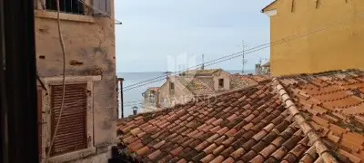 Apartment 43 m², Rovinj - 25 m from the sea, 2nd floor