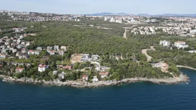 Apartment 121 m², Bivio - sea view and 2 garage spaces - 13