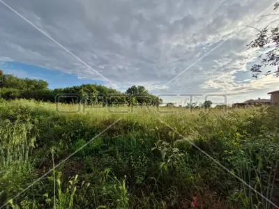 Baugrundstück 694 m², Ližnjan - ruhiger Teil des Ortes