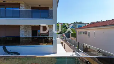 Villa 280 m², Malinska na Krku - beheizter Pool und Meerblick - 6