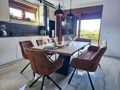 Villa 280 m², Malinska na Krku - beheizter Pool und Meerblick - 9