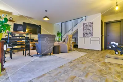 Prodaja, Kuća, Samobor-Giznik, Milana Zjalića, Samostojeća, 158 m² - 18