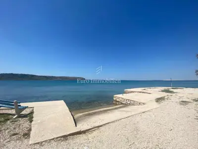 Građevinsko zemljište prvi red do mora, Ražanac - 7