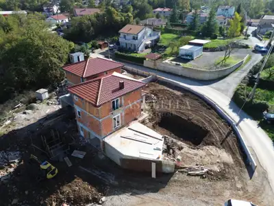 Haus zum Kauf in Mučići, 238 m² - 2