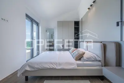 House 181 m², Sveti Lovreč - pool and sea view - 10