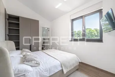 House 181 m², Sveti Lovreč - pool and sea view - 12