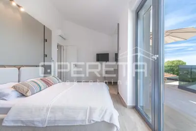 House 181 m², Sveti Lovreč - pool and sea view - 9