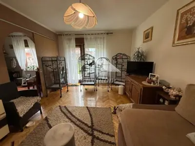 Kuća 400 m², Zaprešić Centar - 3 stambene jedinice - 18