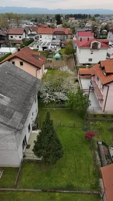 Kuća 400 m², Zaprešić Centar - 3 stambene jedinice - 7