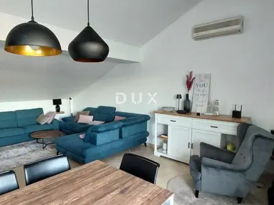 Apartment 115 m², Banjole - sea and beach views