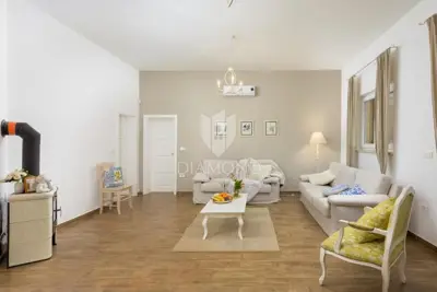 Central Istria, two elegant single-storey houses with pools and spa amenities - 4