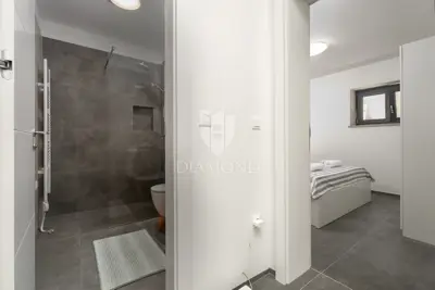 Stan 98,87 m², Poreč - 500 m od mora - 9