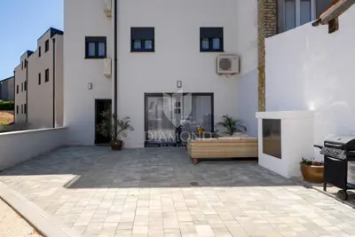 Stan 98,87 m², Poreč - 500 m od mora - 17