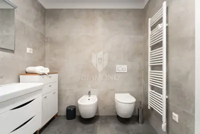 Stan 98,87 m², Poreč - 500 m od mora - 15