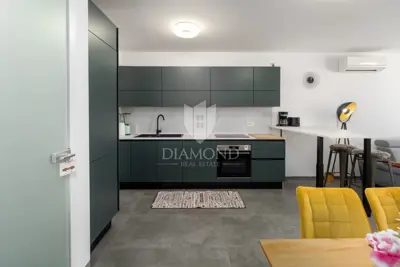 Stan 98,87 m², Poreč - 500 m od mora - 7