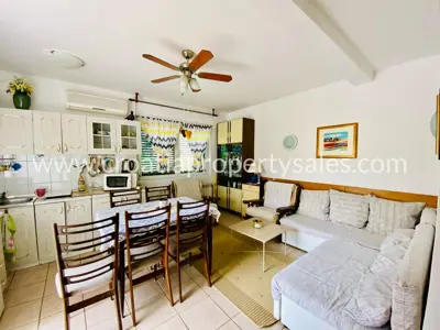 Haus, Brač, 150 m², 700 000 € - 9