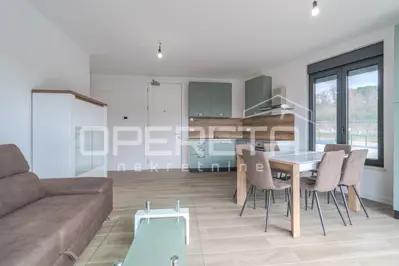 Wohnung zum Kauf in Poreč, 70,6 m²