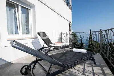 OPATIJA - Stan 2. RED OD MORA! 140 m² s pogledom na Kvarner za najam - 17