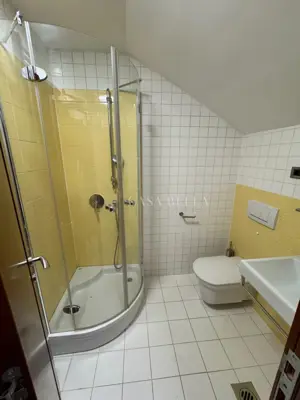 Stan 172 m², Remete - dvoetažni s vrtom i terasama - 8