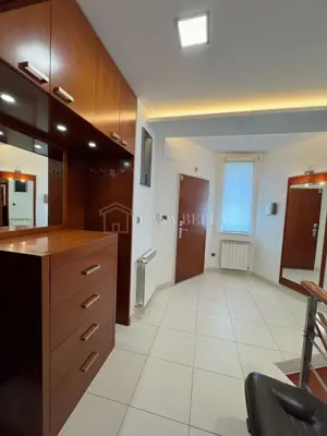 Stan 172 m², Remete - dvoetažni s vrtom i terasama - 6