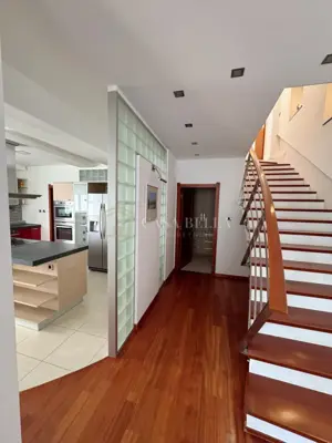 Stan 172 m², Remete - dvoetažni s vrtom i terasama - 9