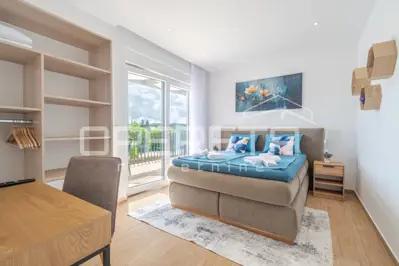 House 200 m², Poreč - quiet settlement near the sea - 19