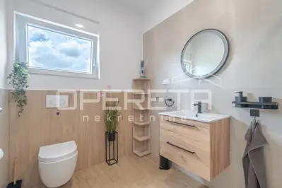 House 200 m², Poreč - quiet settlement near the sea - 21