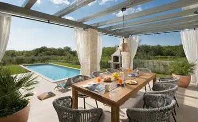 Vila 245 m², Višnjan - grijani bazen i konoba - 6