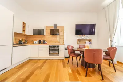 Stan 85 m², Pula Centar - dvije spavaće sobe i 2 kupaonice - 4