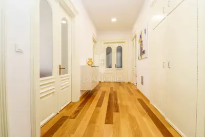 Stan 85 m², Pula Centar - dvije spavaće sobe i 2 kupaonice - 7