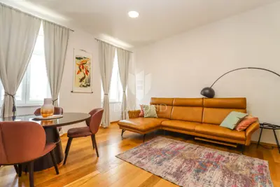 Stan 85 m², Pula Centar - dvije spavaće sobe i 2 kupaonice - 2