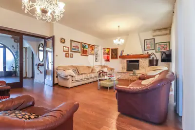 Pula, beautiful house with multiple apartments in a quiet location - 10