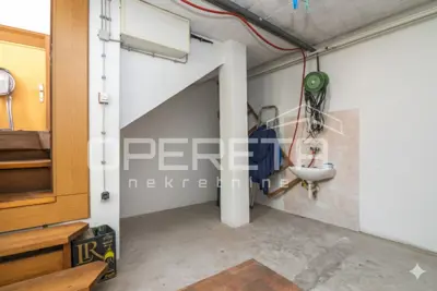 Wohnung 85 m², Trešnjevka - Sjever, Garten und Parkplatz - 8