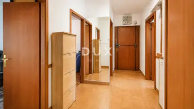 Stan 62 m², Lovran - centar, 2 sobe i vrt - 17