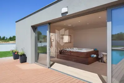 Villa 220 m², Labin - bazen, sauna i jacuzzi - 12