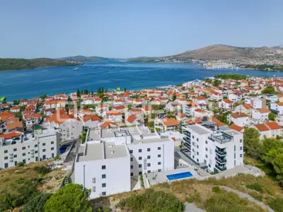 Čiovo / Komforan stan s pogledom na more – useljiv - 4