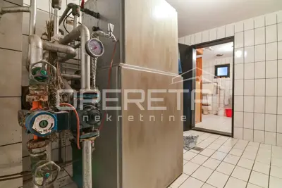 Wohn- und Geschäftskomplex, Donji Stupnik, 700 m² und asphaltierter Hof - 22
