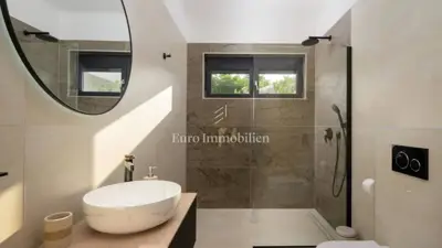 Vila 140 m², Rovinj - bazen i vrt okruženi prirodom - 17